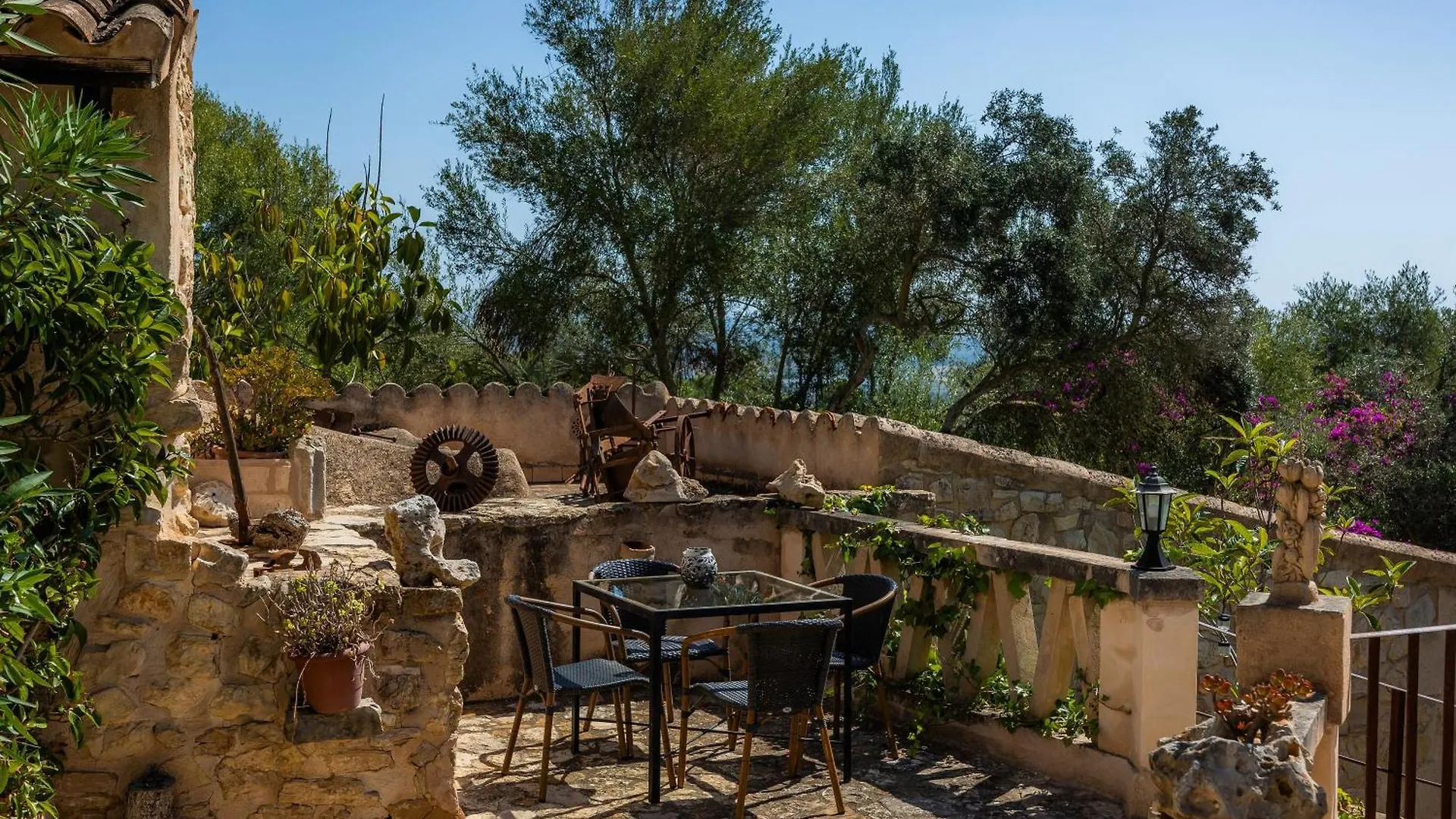 Es Colomer Petra  0*, Petra (Mallorca) España